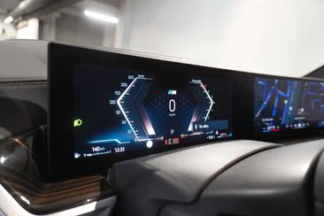 BMW X7 XDrive40i — photo 25
