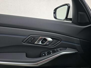 BMW Série 3 Touring 330e — photo 22