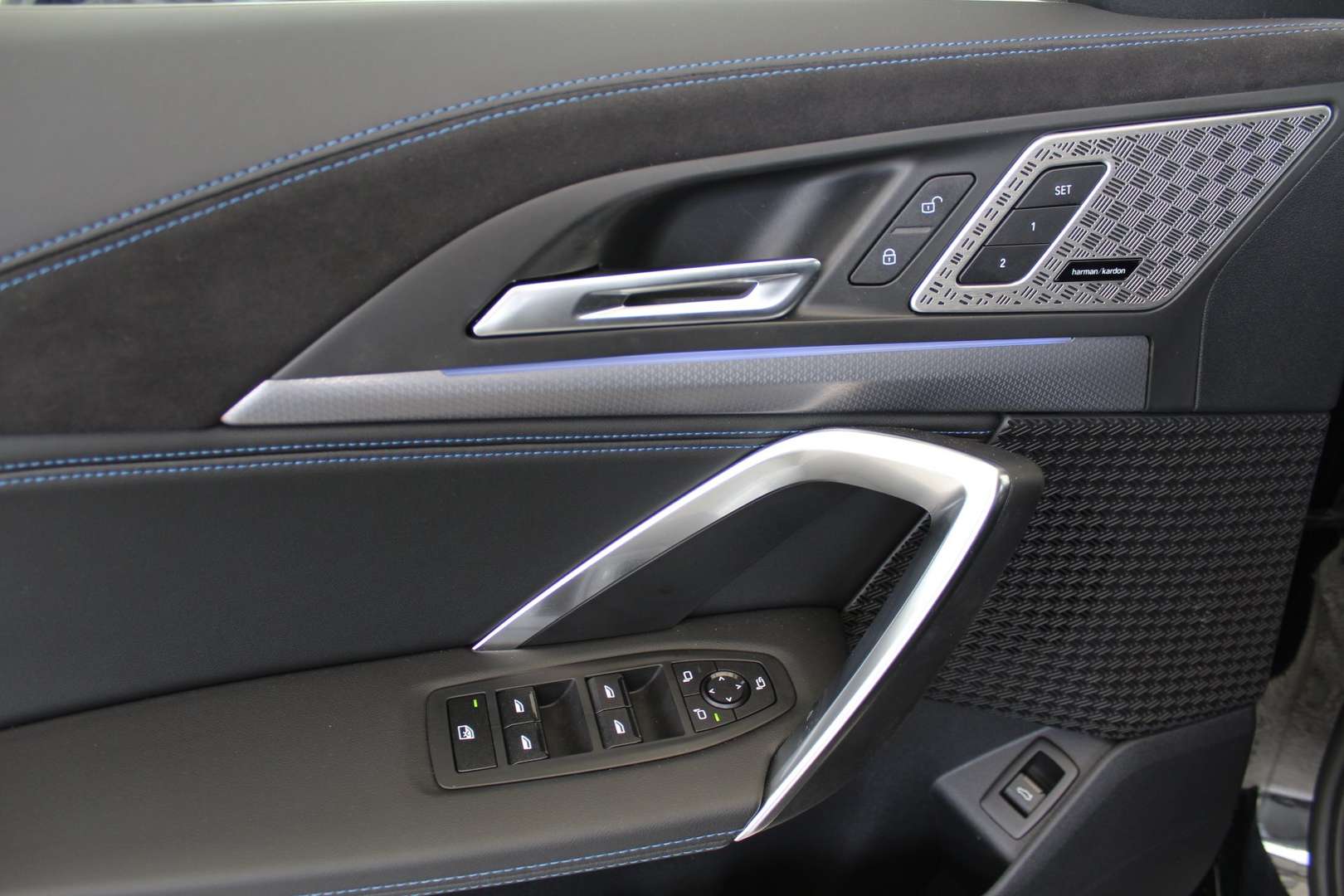 BMW IX2 XDrive30 - 2024 - Joinsteer - #17