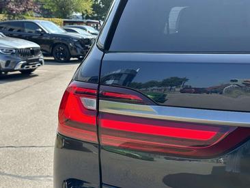 BMW X7 M50i — photo 13