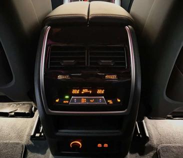 BMW XM RED LABEL — photo 12