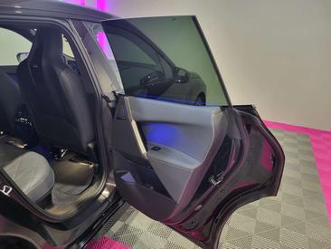 BMW IX M60 — photo 23