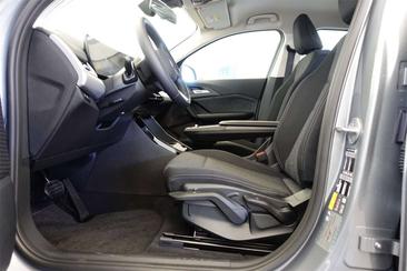 BMW IX2 EDrive20 — photo 9