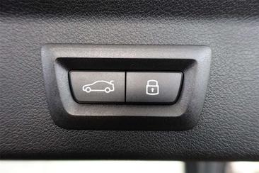 BMW IX2 EDrive20 — photo 22