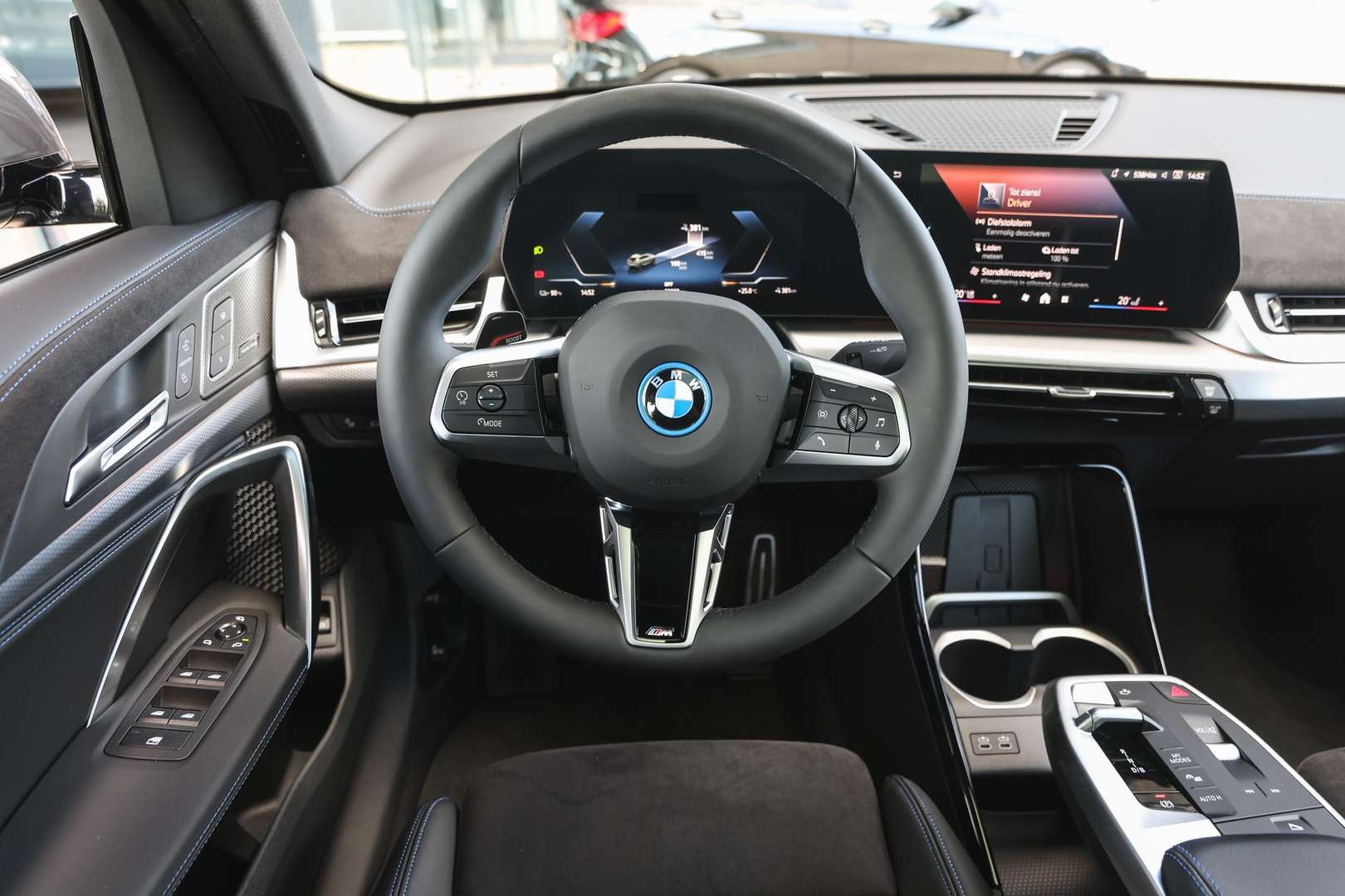 BMW IX2 M Sport EDrive20 - 2025 - Joinsteer - #2