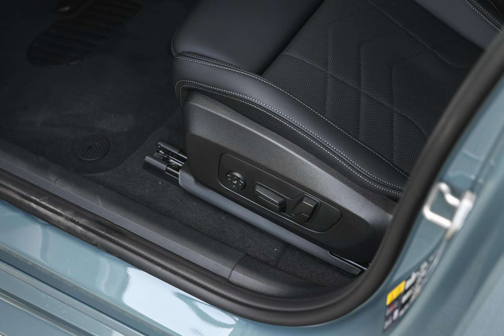 BMW IX2 M Sport EDrive20 - 2025 - Joinsteer - #9