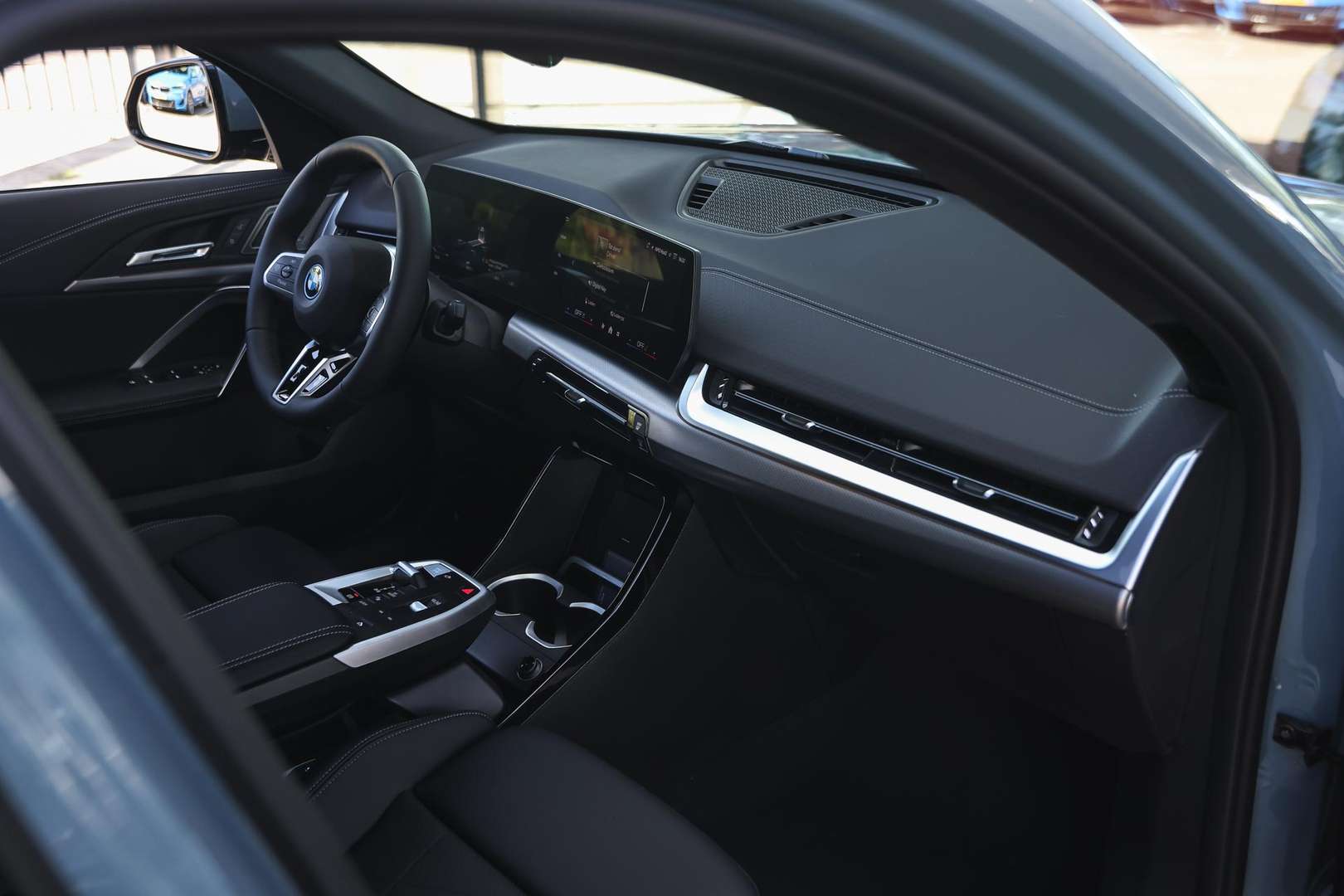 BMW IX2 M Sport EDrive20 - 2025 - Joinsteer - #11