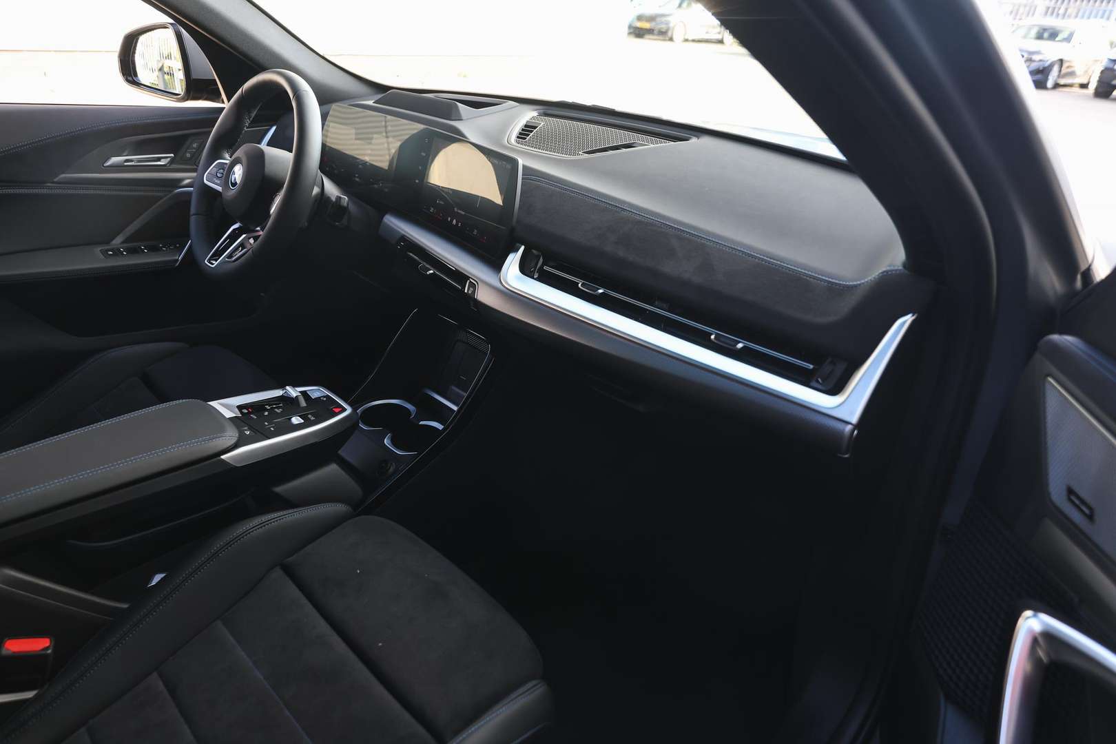 BMW IX2 M Sport EDrive20 - 2025 - Joinsteer - #8