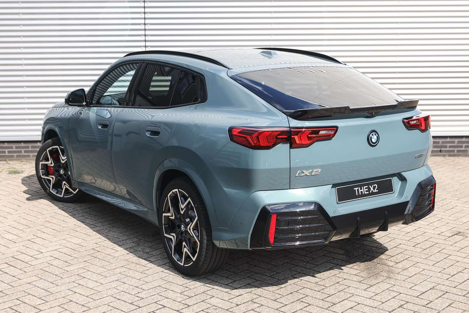 BMW IX2 M Sport EDrive20 - 2025 - Joinsteer - #1