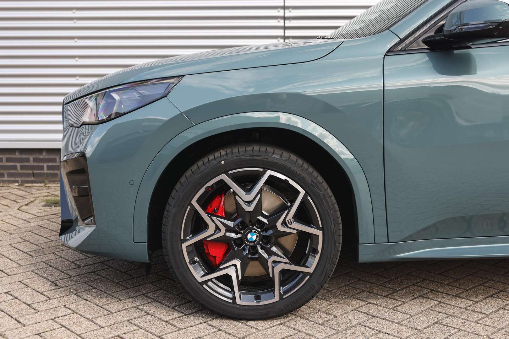 BMW IX2 M Sport EDrive20 - 2025 - Joinsteer - #3