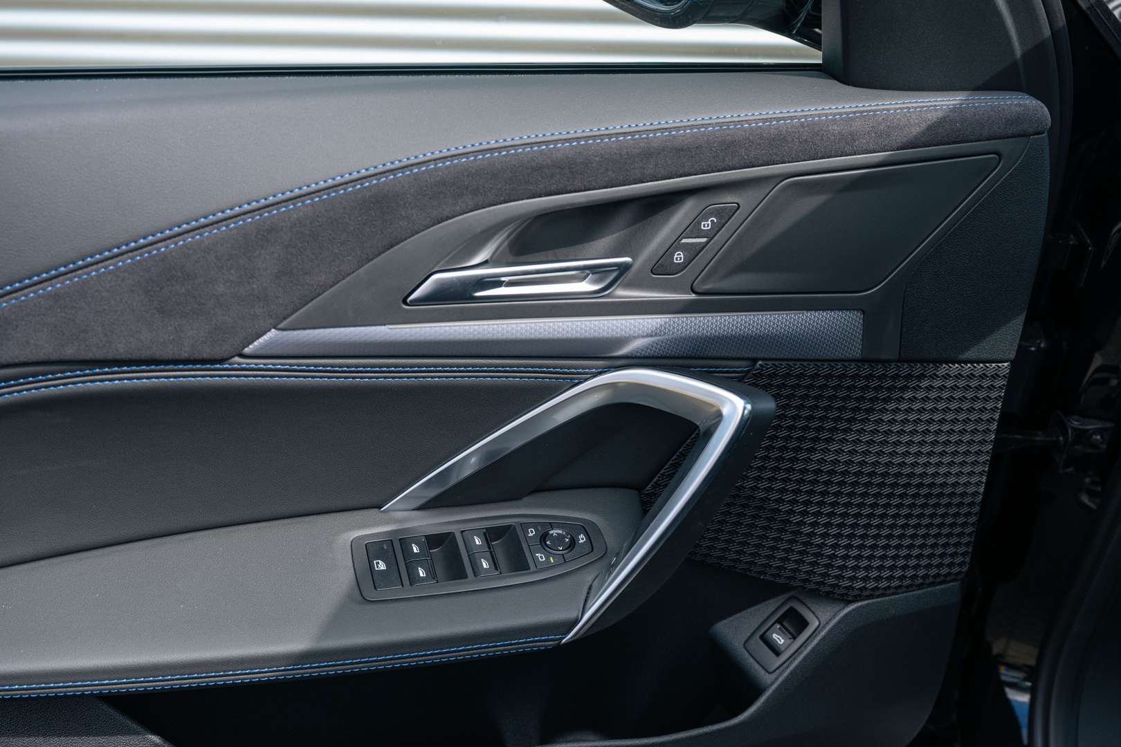 BMW IX2 M Sport EDrive20 - 2025 - Joinsteer - #24