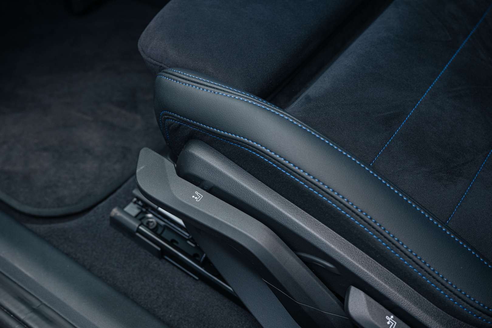 BMW IX2 M Sport EDrive20 - 2025 - Joinsteer - #25