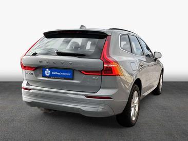 Volvo XC60 B5 Essential — photo 2