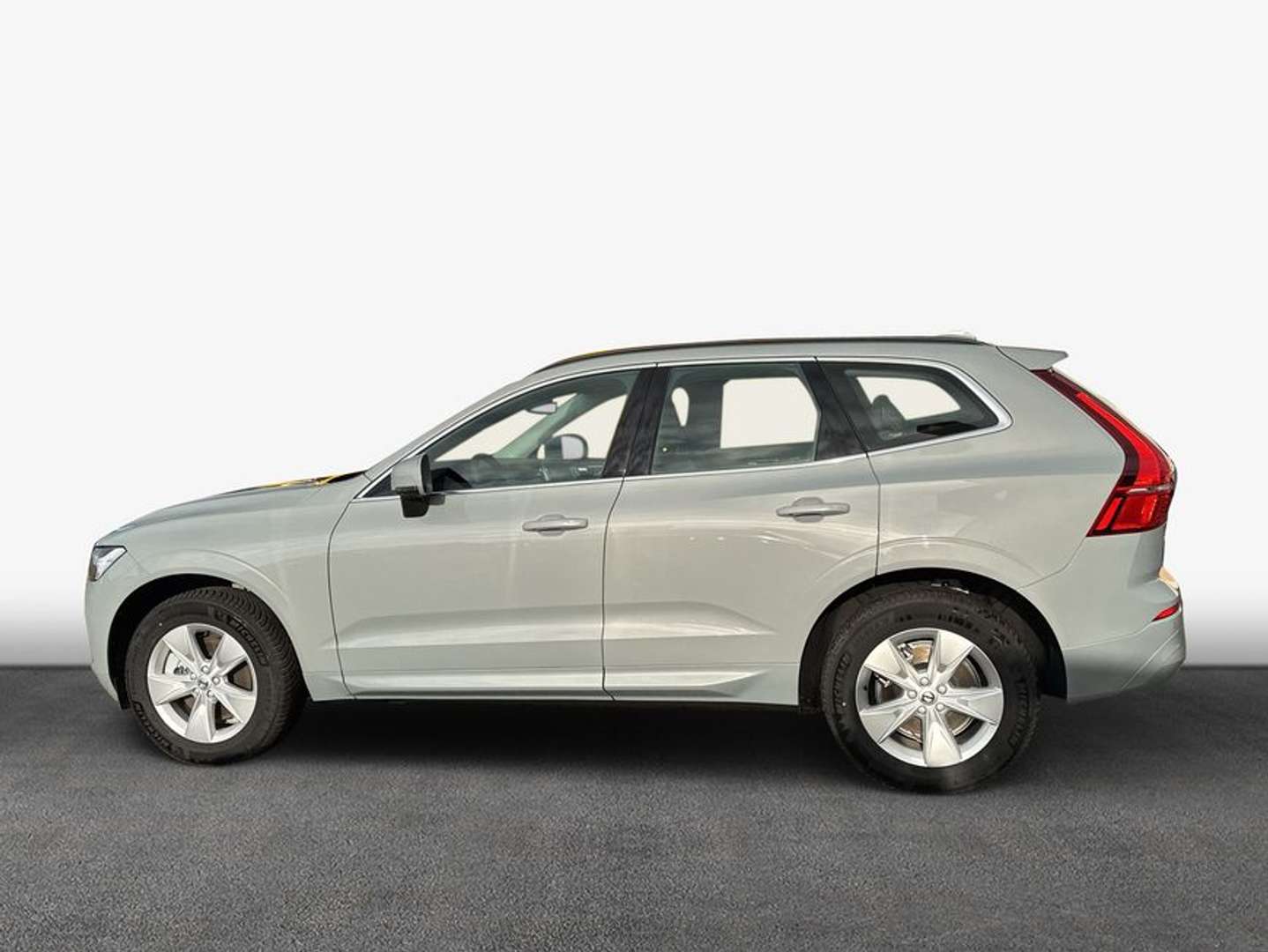 Volvo XC60 B5 Essential - 2025 - Joinsteer - #4