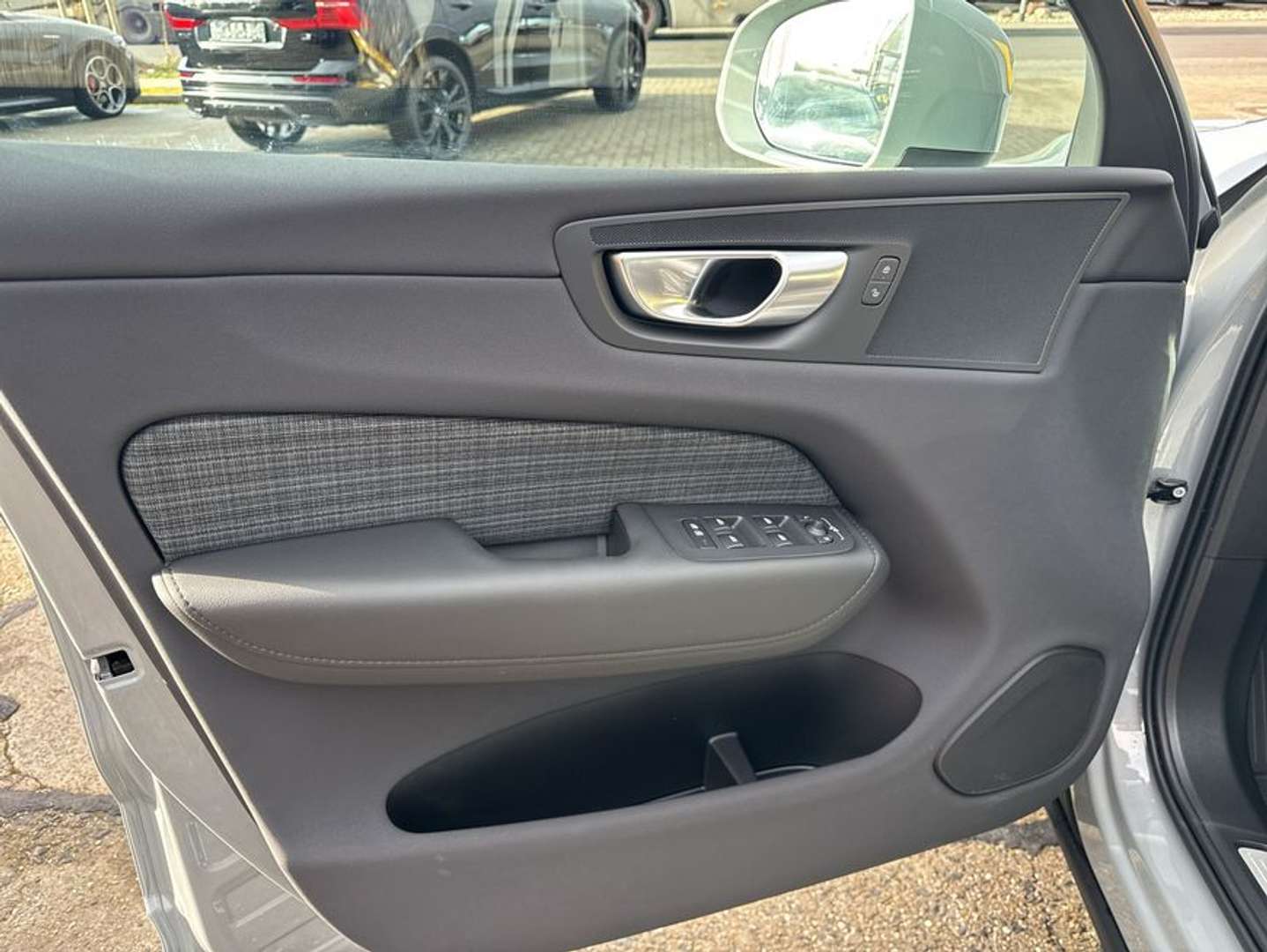 Volvo XC60 B5 Essential - 2025 - Joinsteer - #13