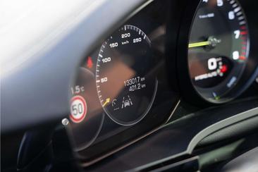 Porsche Cayenne III E-Hybrid Coupé — photo 28