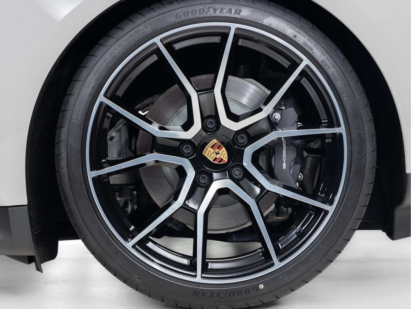 Porsche Taycan Sport Turismo - 2024 - Joinsteer - #3