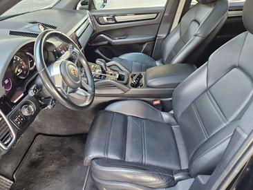 Porsche Cayenne III Platinum Edition E-Hybrid — photo 11