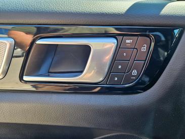 Porsche Cayenne III Platinum Edition E-Hybrid — photo 19