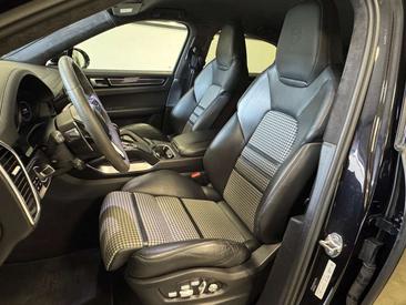 Porsche Cayenne III Turbo Coupé — photo 8