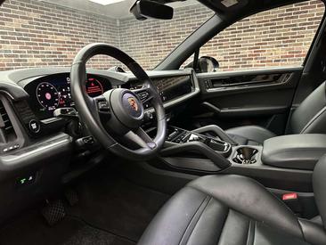 Porsche Cayenne III E-Hybrid Coupé — photo 2