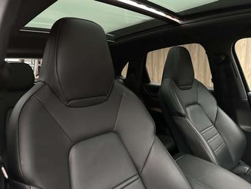Porsche Cayenne III E-Hybrid Coupé — photo 24