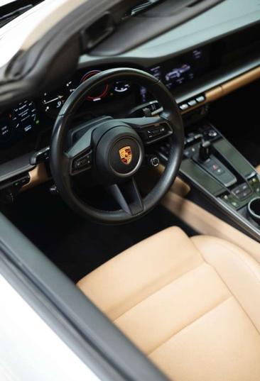 Porsche 992 I Carrera 4S Cabriolet — photo 16