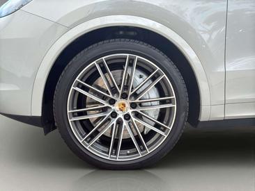 Porsche Cayenne III Turbo Coupé — photo 10