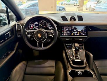 Porsche Cayenne III E-Hybrid Coupé — photo 14