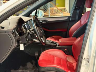 Porsche Macan GTS — photo 12