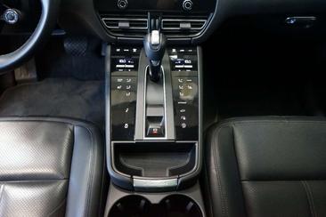 Porsche Macan S Cabriolet — photo 13