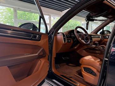 Porsche Cayenne III GTS Coupé — photo 9