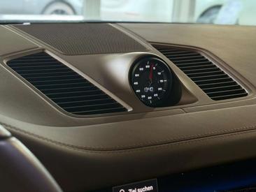 Porsche Cayenne III GTS Coupé — photo 17