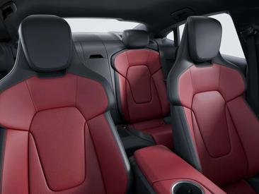 Porsche Taycan 4S — photo 7