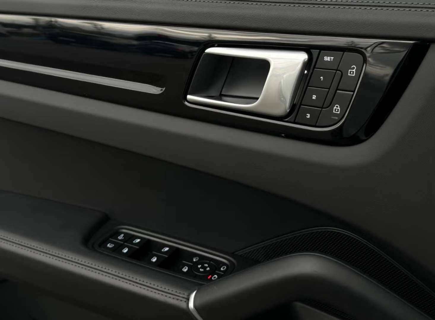 Porsche Cayenne Coupé E-Hybrid - 2022 - Joinsteer - #26