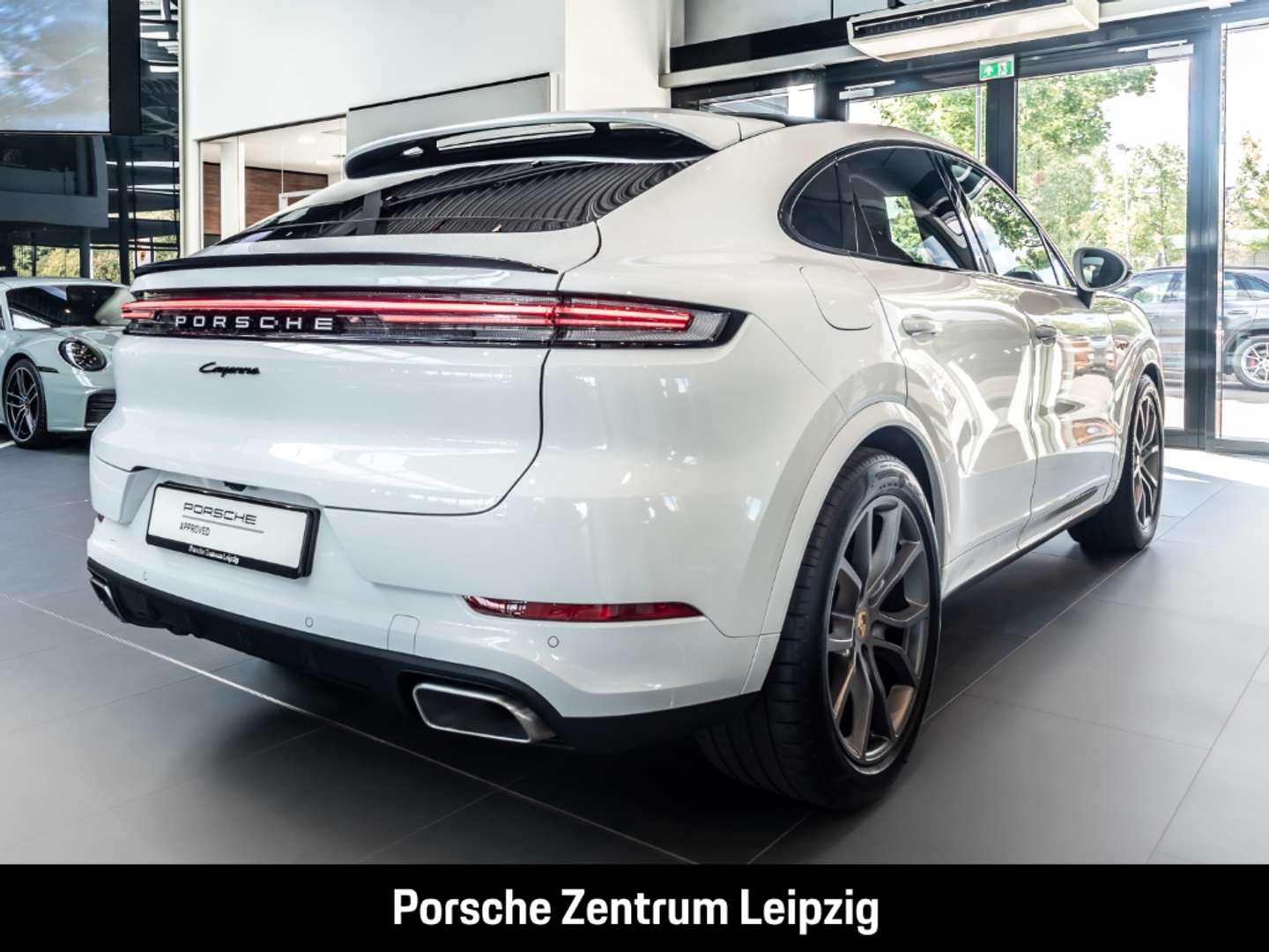 Porsche Cayenne Coupé E-Hybrid - 2023 - Joinsteer - #3