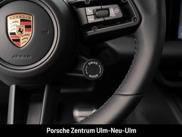 Porsche Macan Electrique 4S — photo 31