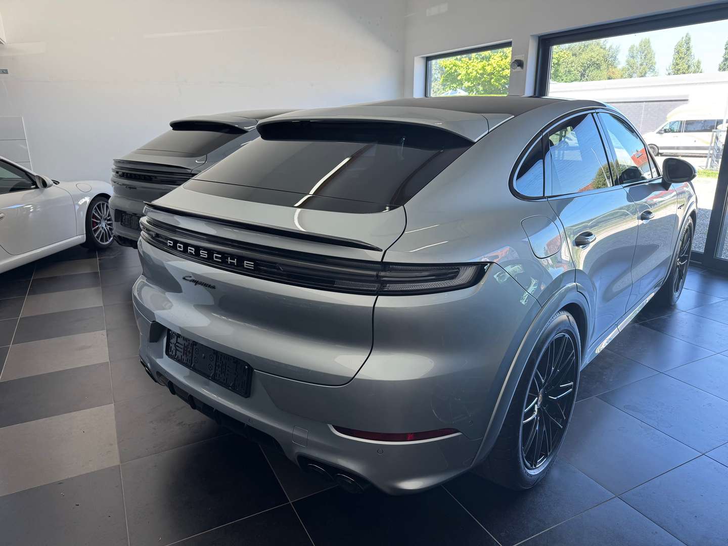 Porsche Cayenne Coupé E-Hybrid - 2024 - Joinsteer - #2