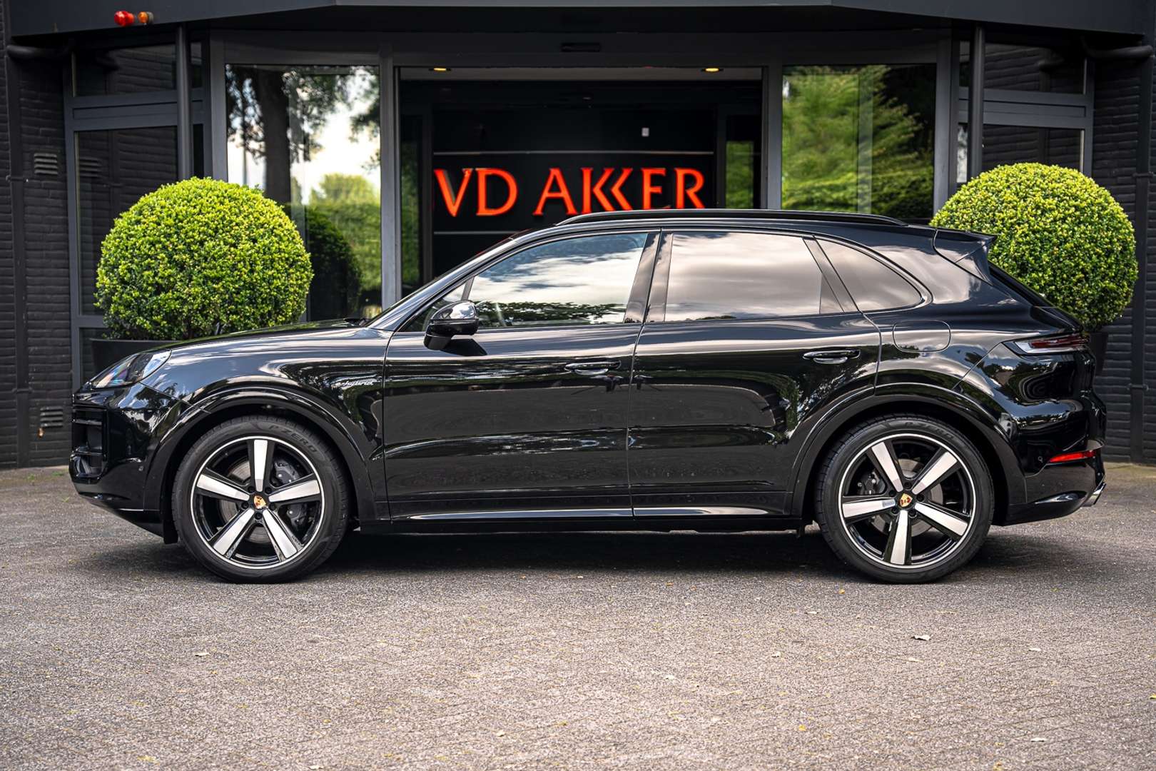 Porsche Cayenne Sport Design E-Hybrid - 2025 - Joinsteer - #6