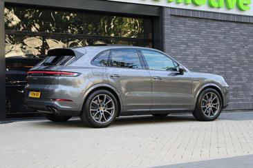 Porsche Cayenne III E-Hybrid Coupé — photo 9