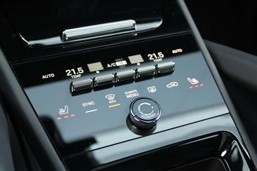 Porsche Cayenne III E-Hybrid Coupé — photo 40