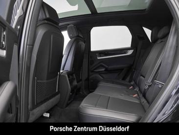 Porsche Cayenne III Coupé — photo 19