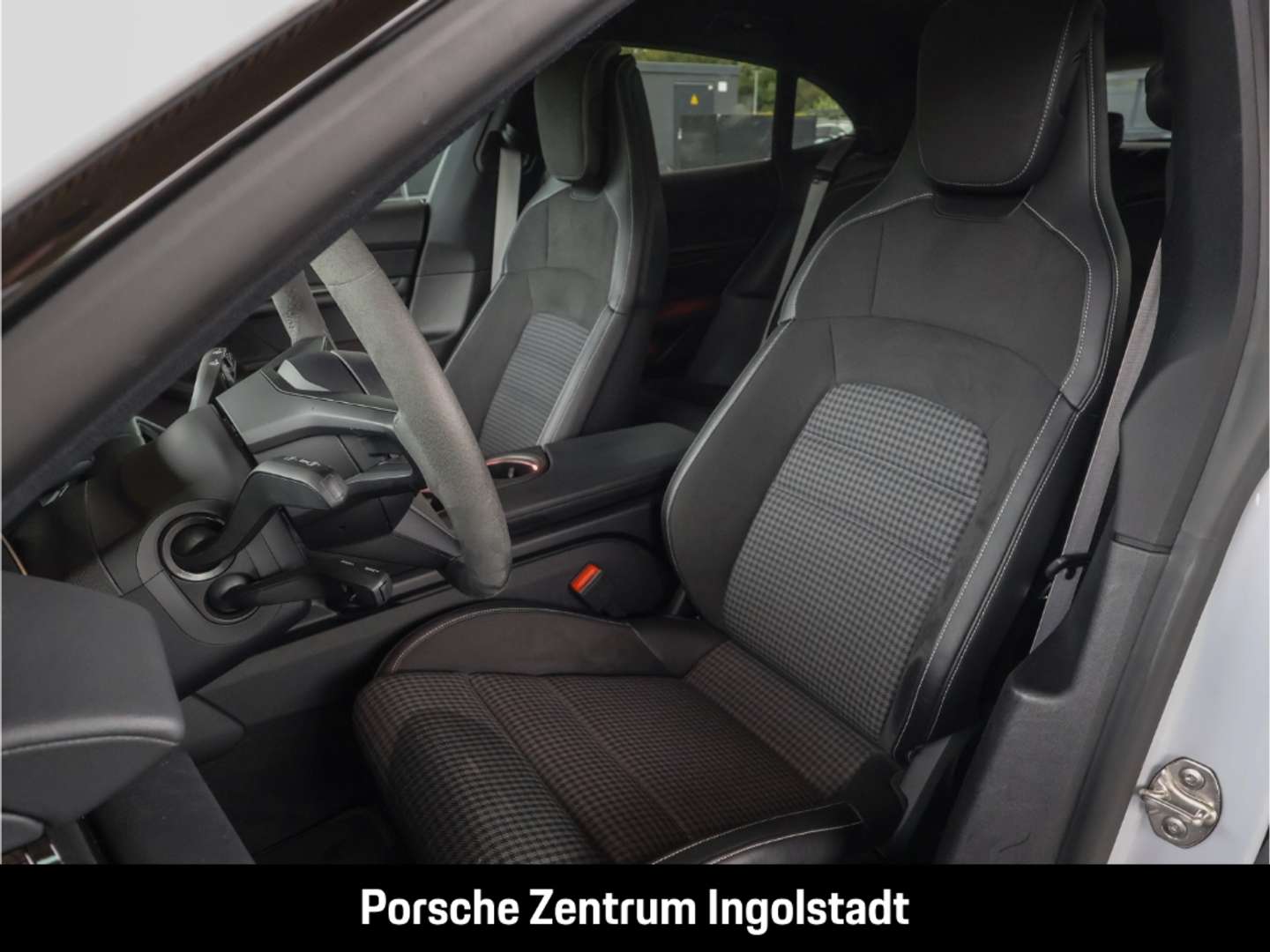 Porsche Taycan Sport Turismo - 2024 - Joinsteer - #15