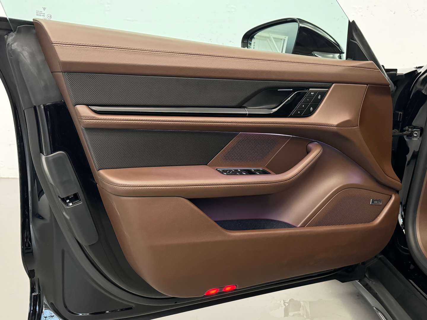 Porsche Taycan Turbo S Cross Turismo - 2023 - Joinsteer - #7