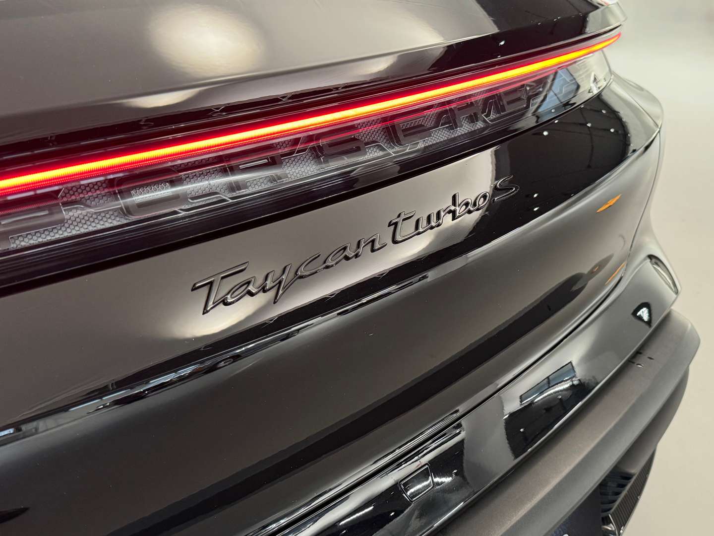 Porsche Taycan Turbo S Cross Turismo - 2023 - Joinsteer - #18