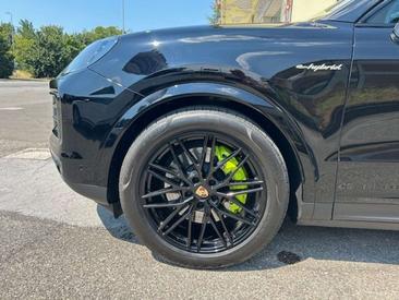 Porsche Cayenne III E-Hybrid Coupé — photo 6