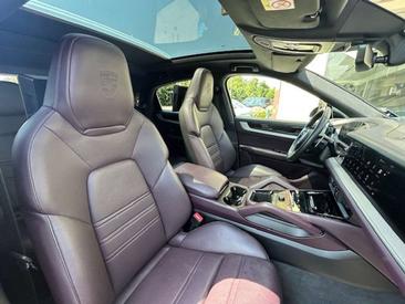 Porsche Cayenne III E-Hybrid Coupé — photo 10