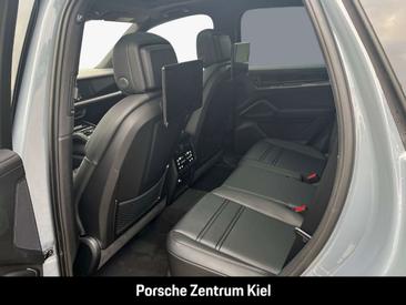 Porsche Cayenne III S Coupé — photo 10