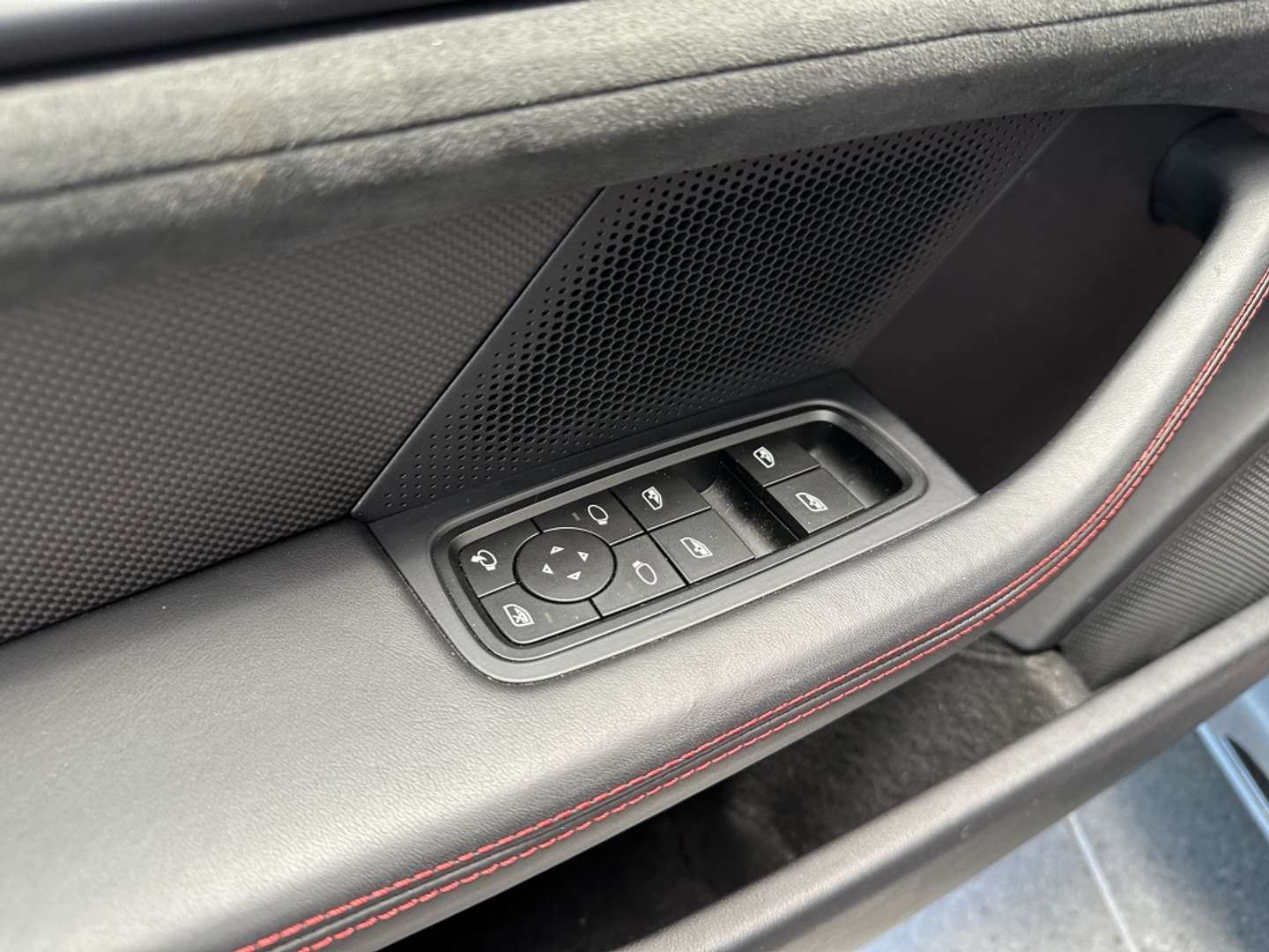 Porsche Taycan GTS Sport Turismo - 2024 - Joinsteer - #23