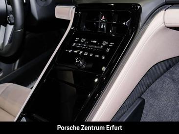 Porsche Panamera II 4 E-Hybrid — photo 12